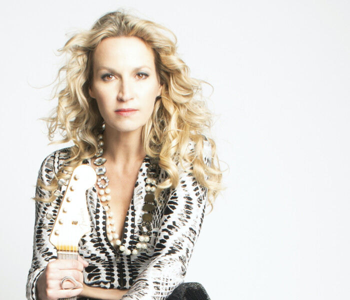ana-popovic